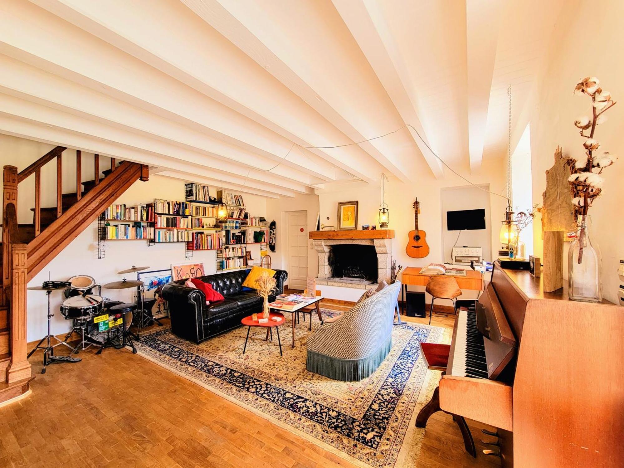 Отель La Maison Folia Contrieres Экстерьер фото